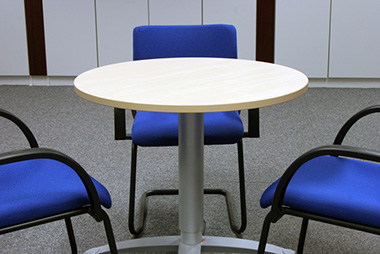 therapy setting with three chairs